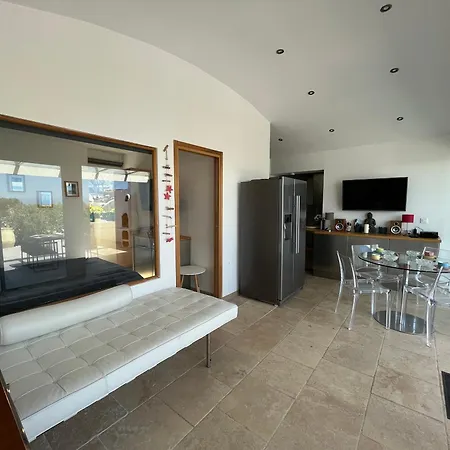 3p Villa *