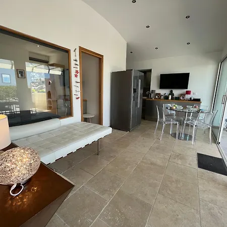 3p Villa